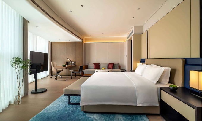 Anhua County Hotel | Wyndham Grand Plaza Royale Yujia Anhua