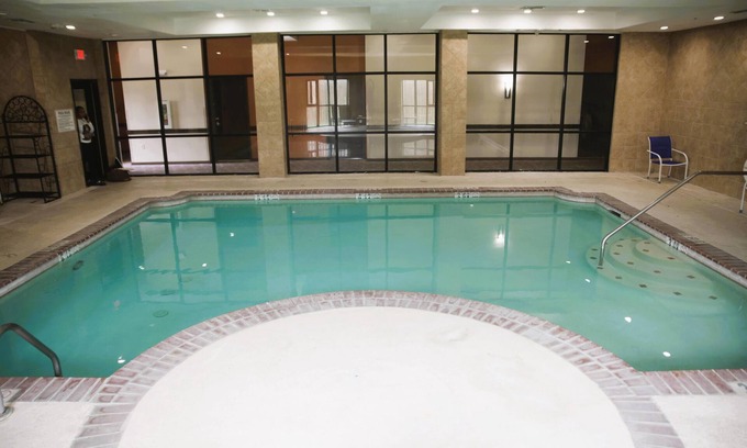 Lake Charles Hotel | Wyndham Lake Charles Casino Area