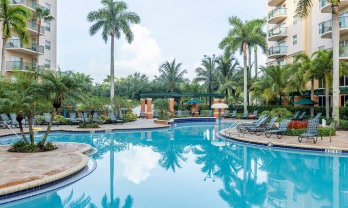 Survey Creek Condo | Wyndham Palm-Aire - Huge 2 Bedroom Condo