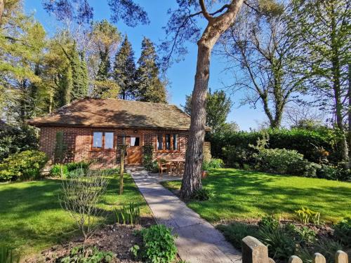 Milton Abbas House | Wyndthorpe Cottage