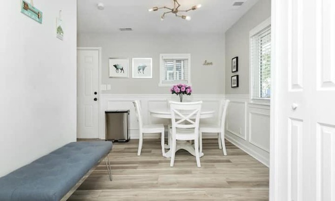 Harrison Township Bed & Breakfast | Wynnwood classic condo