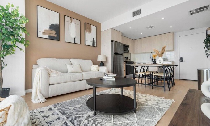 Wynwood Art District Apartment | Wynwood Luxury & Modern Apt