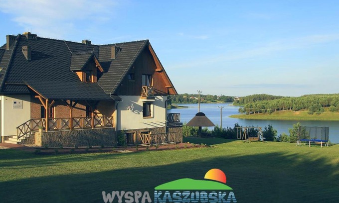 Lipnica House | Wyspa Kaszubska dom wypoczynkowy z sauną i balią