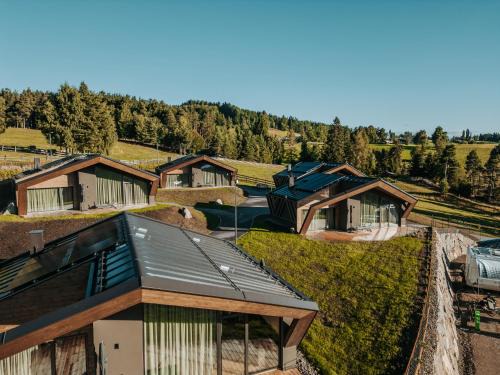 Nova Ponente Ski Chalet | X- Camping