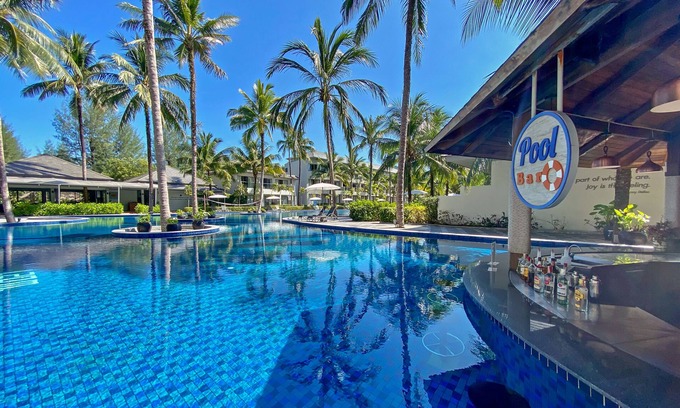 Khuekkhak Hotel | X10 Khaolak