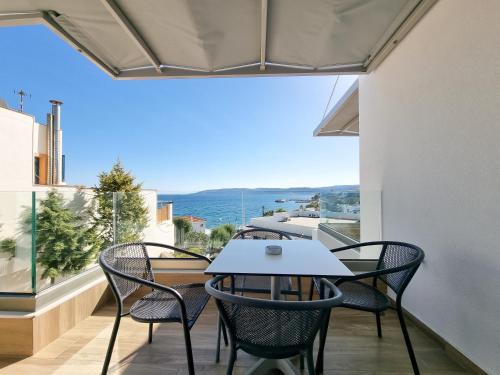 Paralia Agias Fotinis Apartment | XENIA LUXURY APARTMENTS CHIOS