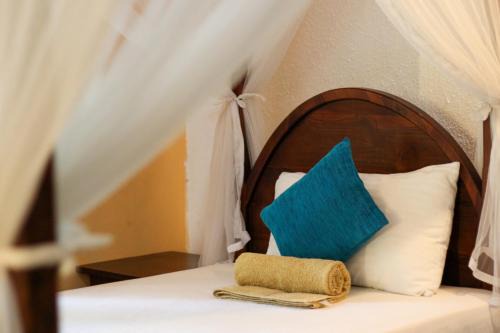 Mawathagama Hotel | Xotic Resort