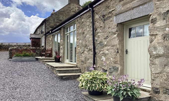 Betws-Y-Coed House | Y Bwthyn