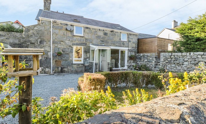 Trawsfynydd Cottage | Y CILGWYN, family friendly, character holiday cottage in Trawsfynydd