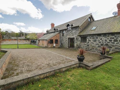 Conwy House | Y Granar