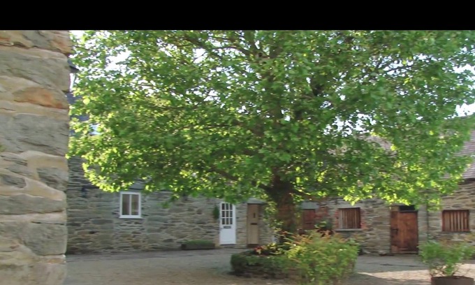 Pennant Melangell Cottage | Y SKUBOR - sleeps 4 guests in 2 bedrooms, Nr Bala, Snowdonia