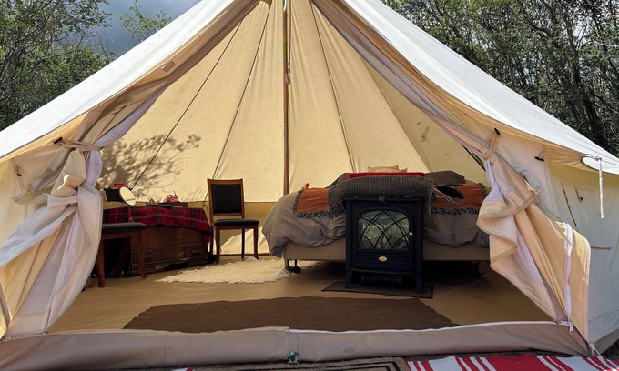 Rosedale Cabin | #Y5 Lumberjack Lounge Yurt-1 Queen Bed- Pets friendly