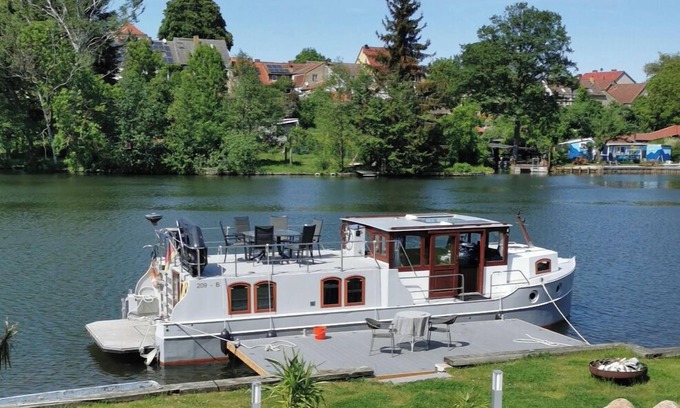 Hohenlychen Boat Rental | Yacht charter in Mecklenburg Lake District. Cormorant 1260 (1998)