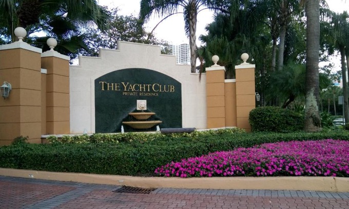 Aventura Apartment | Yacht Club At Aventura