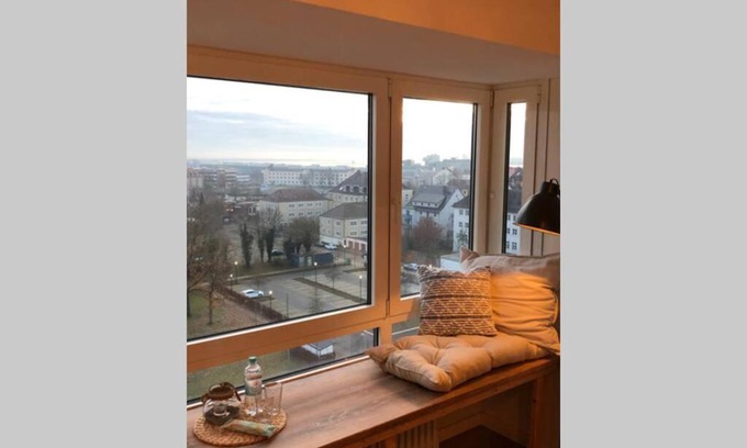 North Geestemund Apartment | Yachtpanorama Weser und Yachthafenblick 1 Zi 7OG