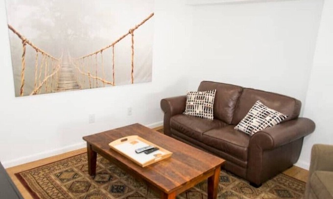 Yakima House | Yakima Vacation Rentals- Spacious Bungalown