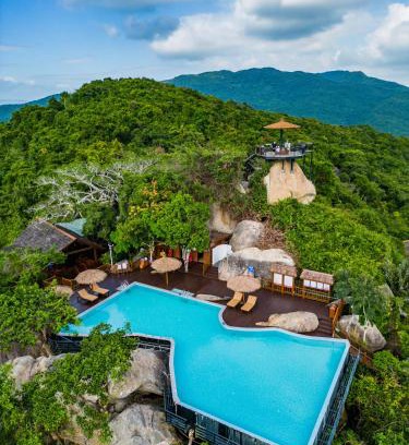 Jiyang Hotel | Yalong Bay Earthly Paradise Birds Nest Resort （Mountain Villas)