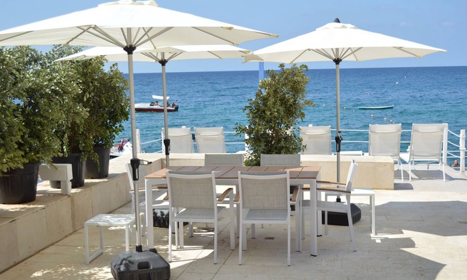 Enfeh Bed & Breakfast | Yam Suites