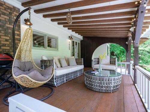 Izumi Villa | Yama'oto - Nature Luxury Stay