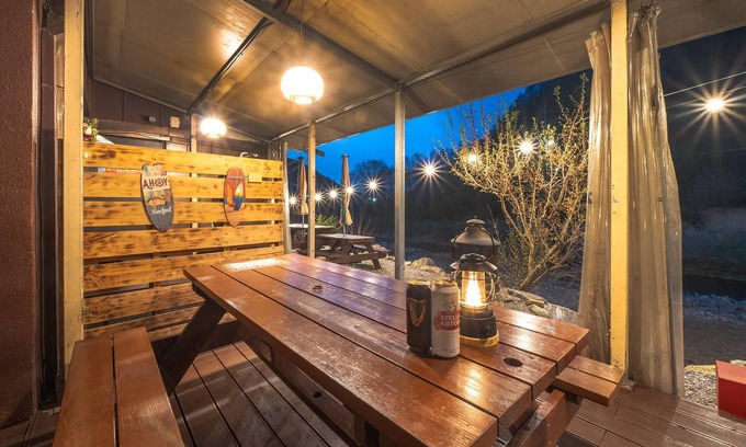 Hongcheon House | Yangpyeong Flower Caravan Pension