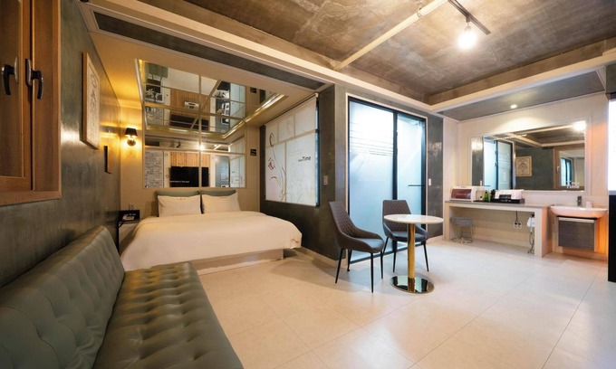 Mulgum-ri Hotel | Yangsan Mulgeum Time