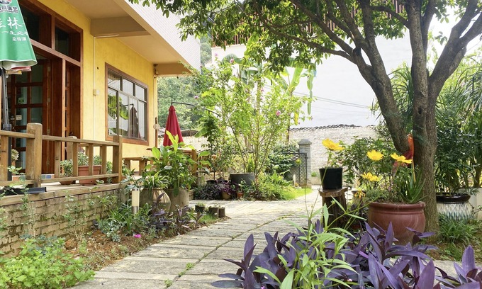 Yangshuo Hotel | Yangshuo Eden Inn