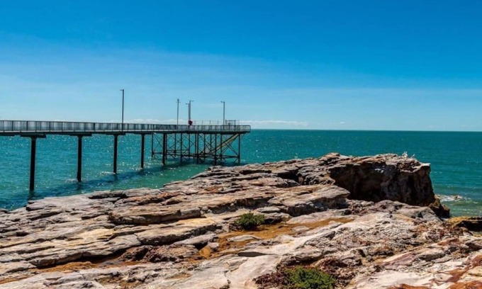 Rapid Creek Apartment | Yanti at Nightcliff: Foreshore ~ Pool ~ Shops/Cafe
