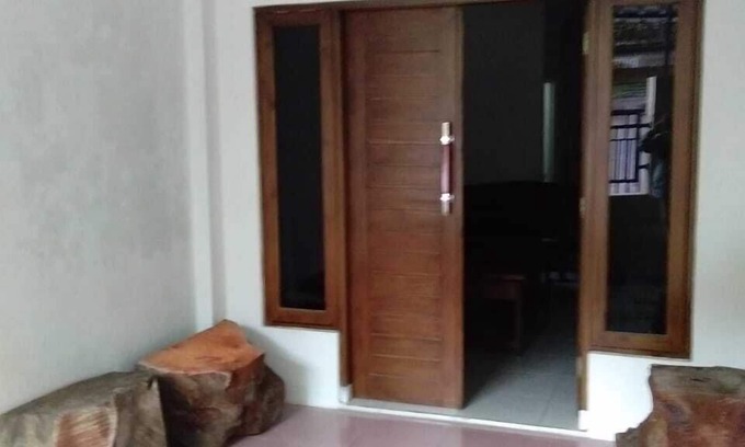Yogyakarta House | Yapro homestay 3 bed for family