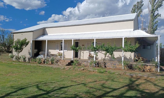 Colesburg House | Yardley Cottage