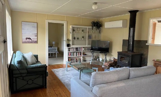 Barjarg House | Yarramalong 2 bedroom cottage