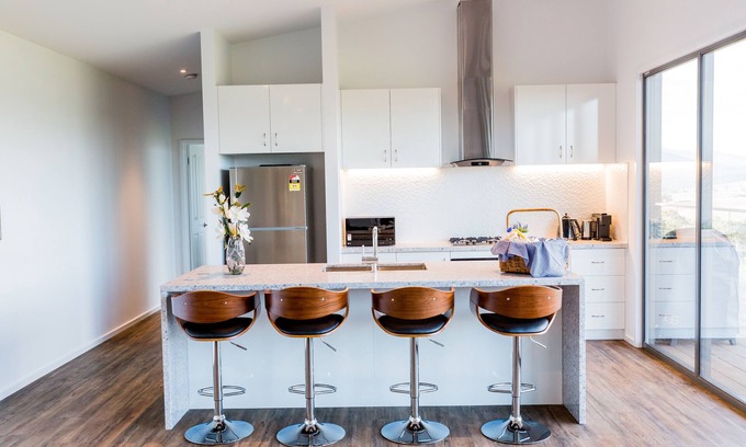 Gruyere House | Yarramunda Bed and Breakfast: Angus House