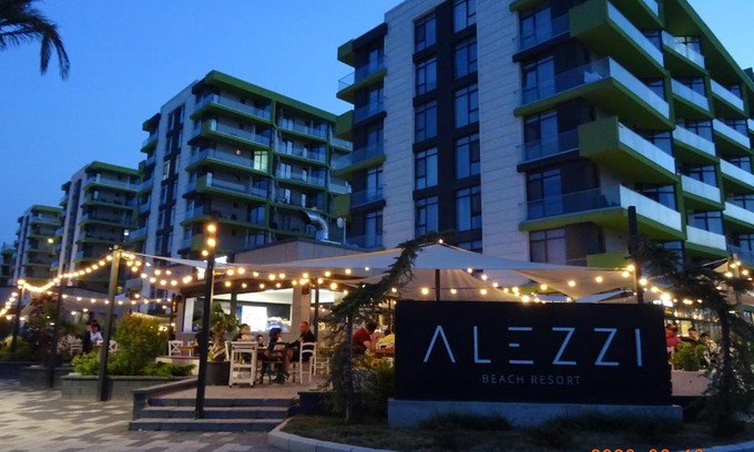 Mamaia-Sat Apartment | Yasuo Beach Apartment