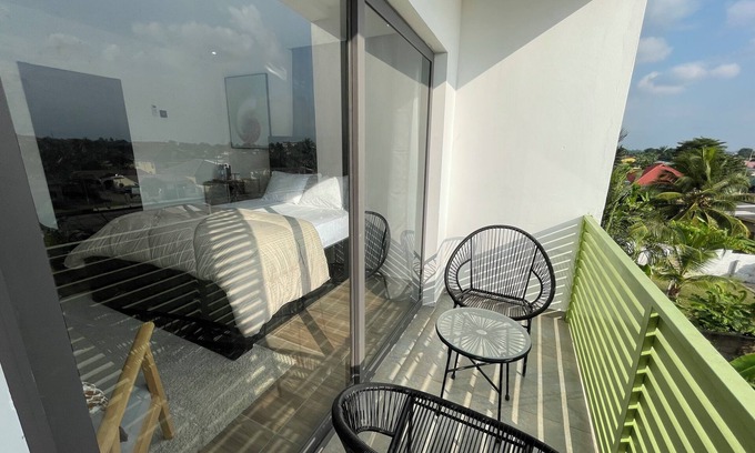 Koforidua Bed & Breakfast | Yaven
