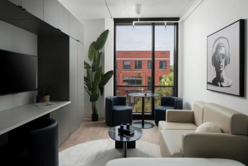 Historic Ybor Apartment | Ybor 2BD Haven Free Parking Close to DT