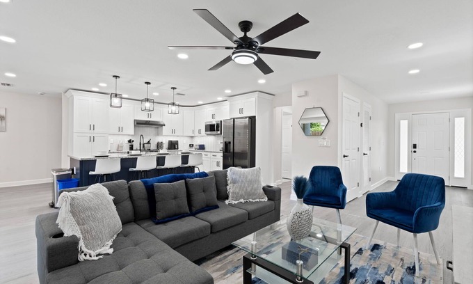 Ybor City House | Ybor Heights Retreat w/Game-Room, Patio & More!