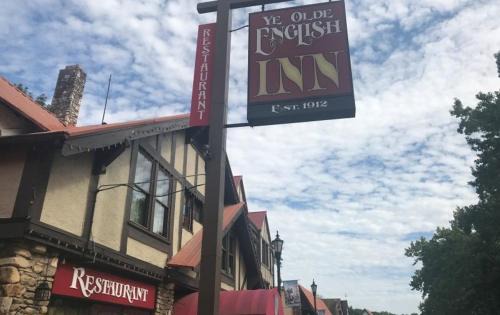 Branson Hotel | Ye Olde English Inn