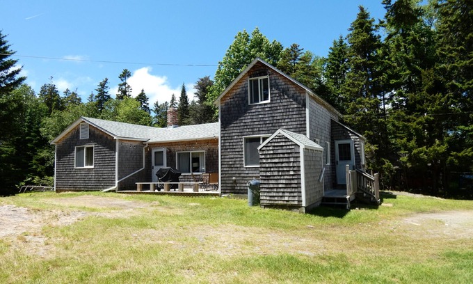 Bernard House | Year-round Acadia Escape for Remote Workers – Strong Wi-Fi & Serene Setting