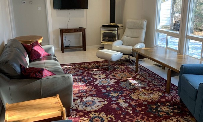 Winnipeg Beach Cottage | Year-round getaway near the lake.