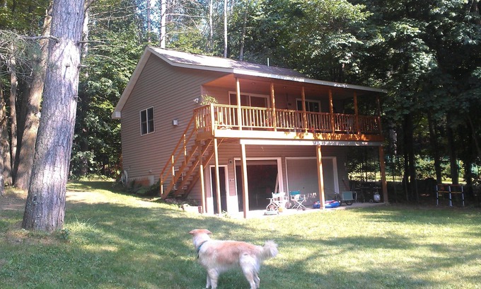 Lake Nebagamon Cottage | Year Round Lake Home, HDTV, WIFI, Summer use of Fishing Boat.