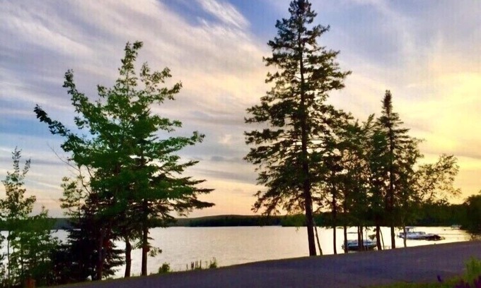 Stockholm House | Year Round - Lakeside Cottage - Madawaska Lake - Stockholm, Maine