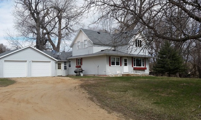 Ortonville Other | Year-round rental house across from the entrance to Big Stone Lake State Park