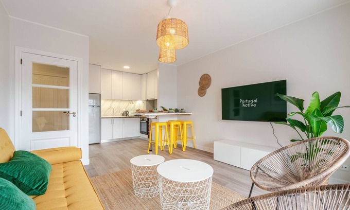 Darque Apartment | Yellow Breeze Apartament