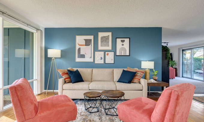 Vancouver House | Yellow Door Ranch - Convenient comfort, mid-century style! Great for families!