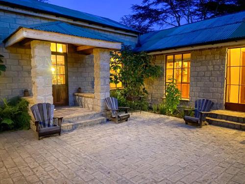 Naivasha House | Yellow House 3-bedroom Villa In Wildlife