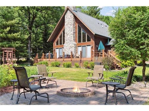Siren House | Yellow Lake Sunset Cabin