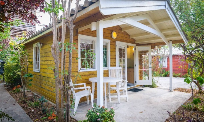 Koralengebied Cottage | Yellow Oasis at Otro Curaçao