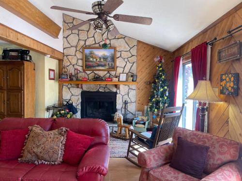 Tucumcari House | Yellow Rose