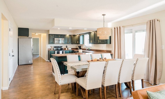 Springfield House | Yellow Spring’s Estate on 68 + Pet Friendly