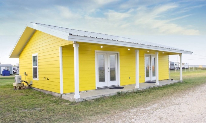 Rockport Condo | Yellow Warbler A | Access to Fishing Pier!
