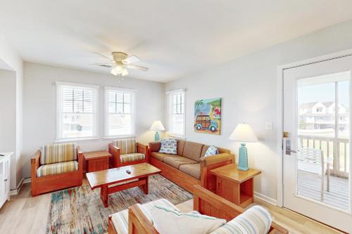 Buxton House | Yellowfin